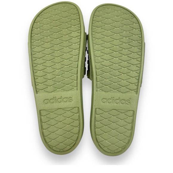 ADIDAS ADILETTE COMFORT UNISEX SLIDES, Mens Size 10, Women’s Size 11 - Picture 3 of 7